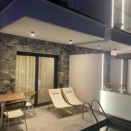 Limani Apartment *