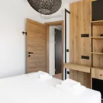Limani Apartment