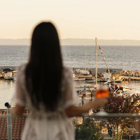 Limani 아파트 니키티